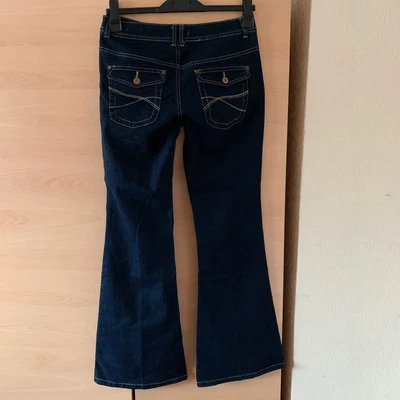 Dorothy Perkins Women Dark Blue Denim Flared Jeans Size Uk 10 Regular  • £25