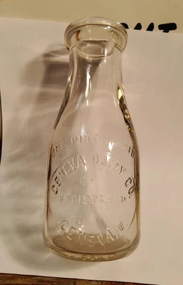 $29.99 • Buy Vintage Geneva Ohio Oh Dairy Co Ashtabula County Farm  1pt Embossed Milk Bottle 