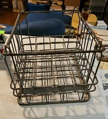 VINTAGE Moore Milk METAL MILK BOTTLE CRATE Lancaster PA.  Holds 20 Pints • $37.95