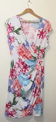 $30 • Buy FLORENCIA Floral Patterned Dress Size 12