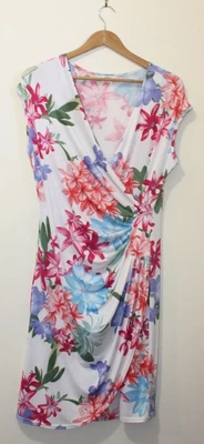 $30 • Buy FLORENCIA Floral Patterned Dress Size 12