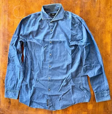 Hugo Boss Men's Slim Fit Denim Dress Shirt Blue Size 16.5/42 Spread Collar Long  • $45