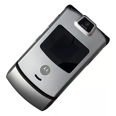 Motorola RAZR V3m Verizon Flip Phone ONLY - Silver • $29.96