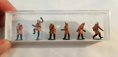 Merten HO Scale German Firemen 6 Figures  # 2509 • $7.99