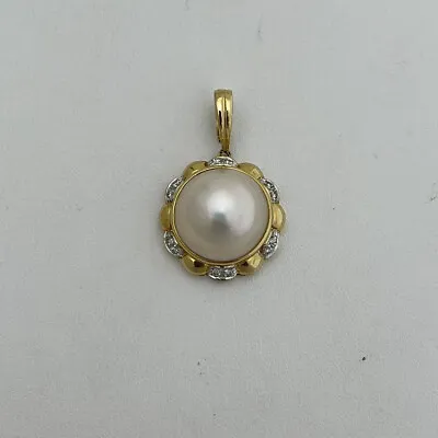 14k Yellow Gold .583 Ladies 15.5mm Mabe Pearl And Diamond Slide Charm Pendant • $435