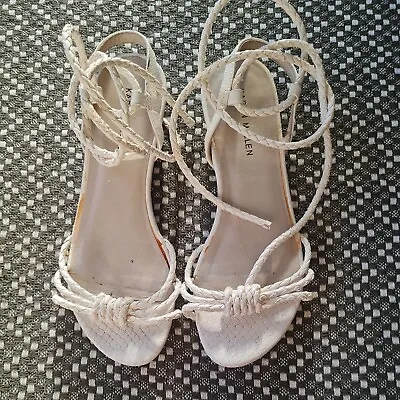 £12 • Buy Karen Millen White Ankle Strap Summer Sandals Size 3