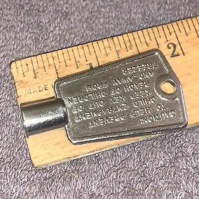 $9.43 • Buy Vintage National Lock ( Freezer Key ) 5 Point Type Used.