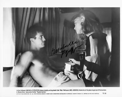 MICHELLE PFEIFFER Signed TEQUILA SUNRISE 8x10 W/ Coa MEL GIBSON ORIG 1988 STILL • $33.99