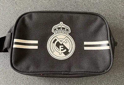 £5 • Buy Real Madrid FC  Toiletry Bag BN Never Used