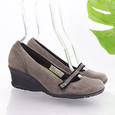 Merrell  Womens Petunia Mary Jane Pump Size 8 Wedge Heel Taupe Tan Suede Shoe • $35.86