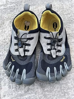 Vibram FiveFingers Bikila Black Barefoot Running Shoes W358 Women 38 EU 7.5 US • $47