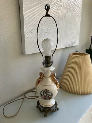 Vintage George & Martha Washington Hand Painted Table Lamp. Used • $34.95