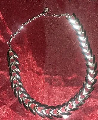 Vintage Coro Silver Tone Chevron Link Choker Necklace • $7.50