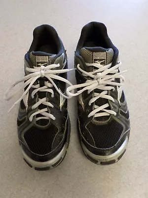 Mizuno  Wave Bolt 2  Black And Silver Running Shoes. Women's 9 (eur 40) • $26.95