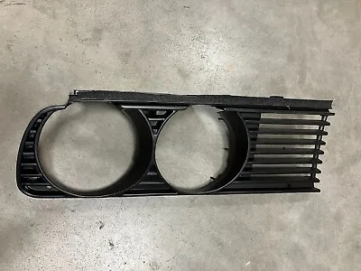 NOS BMW E30 318 325 M3 USA Ellipsoid Headlight Right Side Grill #14 G • $59