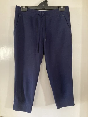 $15 • Buy UNIQLO ACTIVE JOGGER NAVY CROPPED PANTS. Small