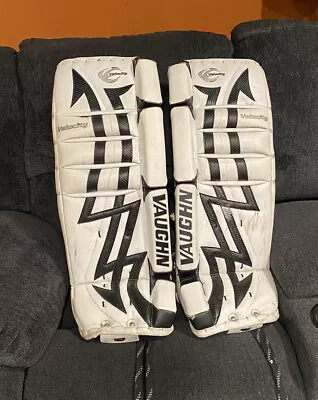 Vaughn Velocity 7200 Junior Goalie Set 28 + 1  Leg Pads Hockey • $79.99