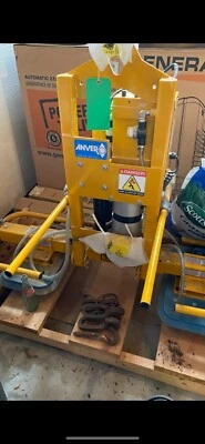 $3000 • Buy Anver Vacuum Lifter Rated Load 500 Lbs New Crated Never Used 