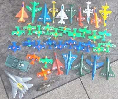 Lot Of (41) Vintage Plastic Toy Airplanes Mixed USAF Jet Plane Toy • $13.50