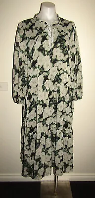 Decjuba Designer Size 14 Long Sleeved Evening Dinner Party Dress • $37