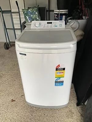 Simpson6kg Washing Machine • $250