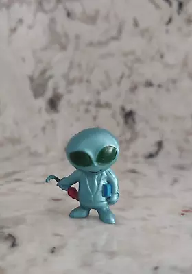 MINIATURE Micro TEAL ALIEN 1” FIGURE UNBRANDED Wearing Suit With Umbrella • $4.50