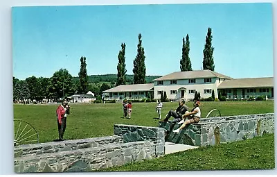 The Sugar Maples Maplecrest NY Robin's Roost Shuffleboard Courts Postcard D73 • $7.19