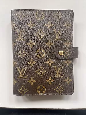 Louis Vuitton Medium Ring Agenda • £195