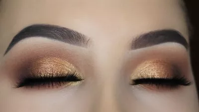 £4.99 • Buy Saffron 5 Colour Shimmer Eye Shadow Palette (02 Brown )