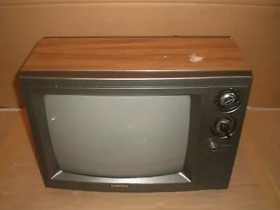 Vintage 1991 Goldstar 13” Crt Color Television   Model CMR-4400N • $150