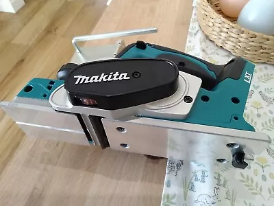 Makita DKP 180 LI-ION 18V Cordless Planer Mint Condition • £74