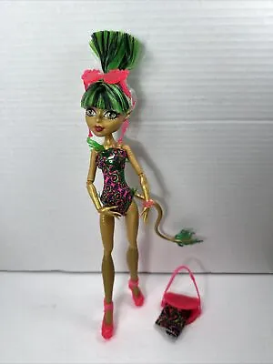 Monster High Swim Class Jinafire Long Doll Purse Towel • $69.99