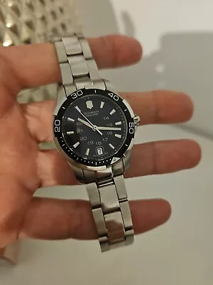 £100 • Buy Victorinox Women's Swiss Army 241305 Alliance Sport Black  Dial Watch 32mm