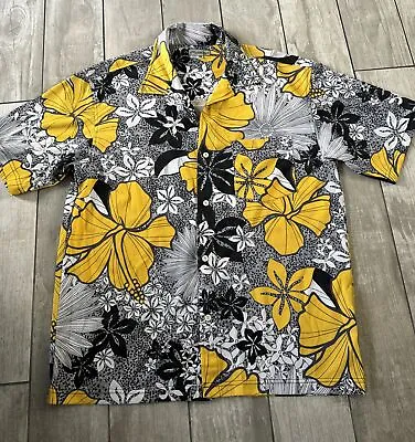 VINTAGE Rusty 90s Hawaiian Pattern Shirt Size L 44” Shirt • $35