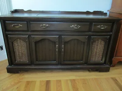 Vintage Magnavox Stereo Console - Radio Record Player 8-Track Pick-up CT • $195