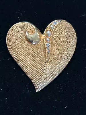 Vintage Signed Venue Textured Gold Tone Heart Brooch • $9.99