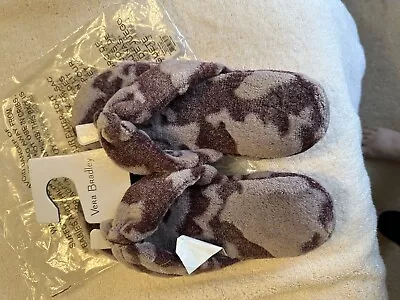 Vera Bradley Fleece Flip Flop Slippers Size Small NWT • $20