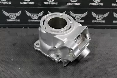 2004 Yamaha Yz125 Oem Engine Motor Cylinder Jug Barrel Bore Top End Mint! 5xe-11 • $439.99