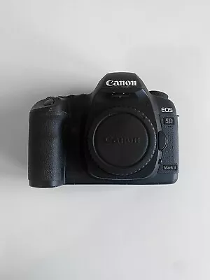 Canon EOS 5D Mark II Full Frame 21.1 Megapixel DSLR Camera Body - UK Seller • £269