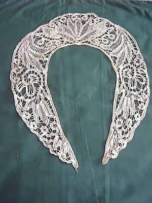 # VINTAGE LACE COLLAR - CREAM COTTON - NECK EDGE 70 Cm X 11 Cm AT CENTRE   [B16] • £4