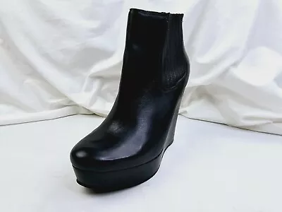 Michael Kors Size 8.5 Black Womens Emory Wedge Heel Platform Chelsea Ankle Boots • $50