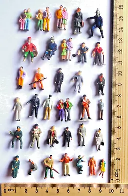 OO/HO Gauge Mix Bag Of People Figures Bag No 51 For Hornby Train Layout • £1.99