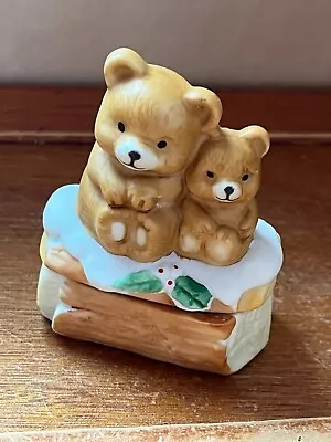 Vintage Christmas Around The World Cuddly Beary Ceramic Bears On Snow Log Candle • $8.29