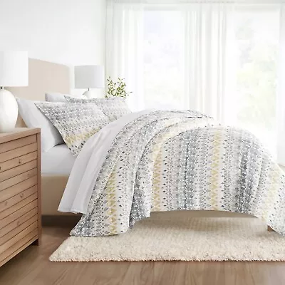 All Season Down-Alternative Patterned Comforter Set By Kaycie Gray • $40.79