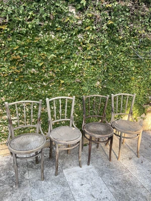 $40 • Buy Antique/Vintage Brentwood Timber Chairs X 4
