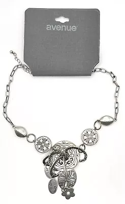 Macys Avenue Silver Necklace • $14.24