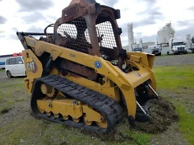 2020 CAT 299 D3xe  For Parts Enginehoodhydrolicsect • $3000