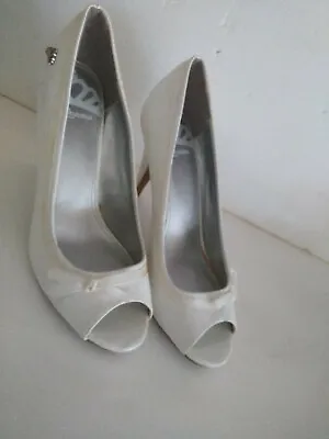 $15.99 • Buy Fergalicious By Fergie Womens White High Heels Peep Toe Pumps Shoes 8 M