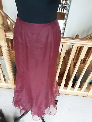 Long Chiffon Taffeta Occasion Skirt Waist 28   Maroon  • £4