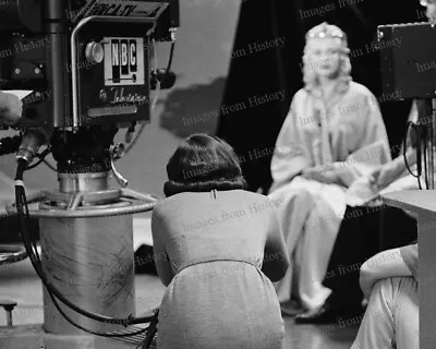 8x10 Print Lee Meriwether Jayne Mansfield In Background NBC Today 1956 #LMJM • $15.99